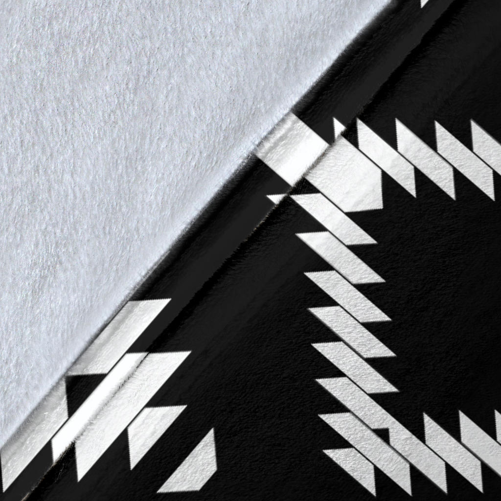 Native Pattern Print Design A04 Premium Blanket
