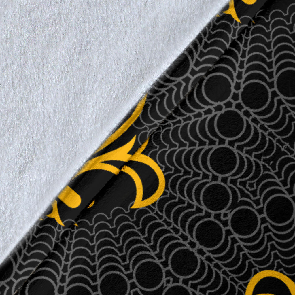 Fleur De Lis Gold Pattern Print Design 01 Premium Blanket