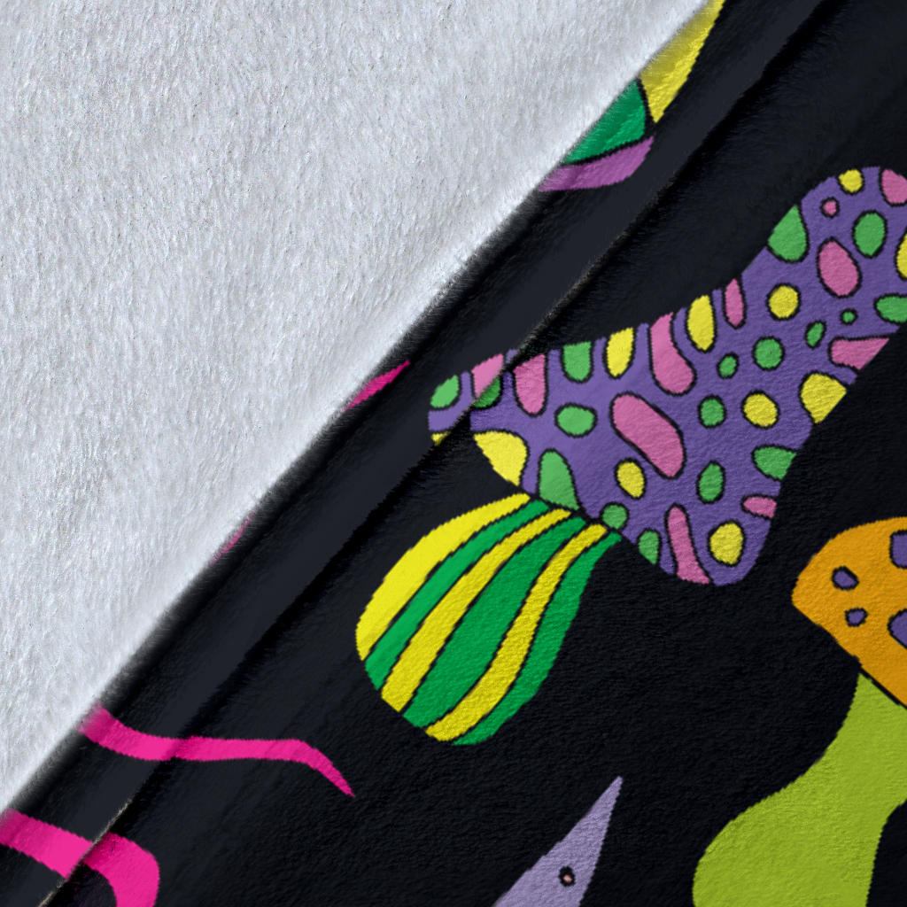 Psychedelic Mushroom Pattern Print Design A02 Premium Blanket