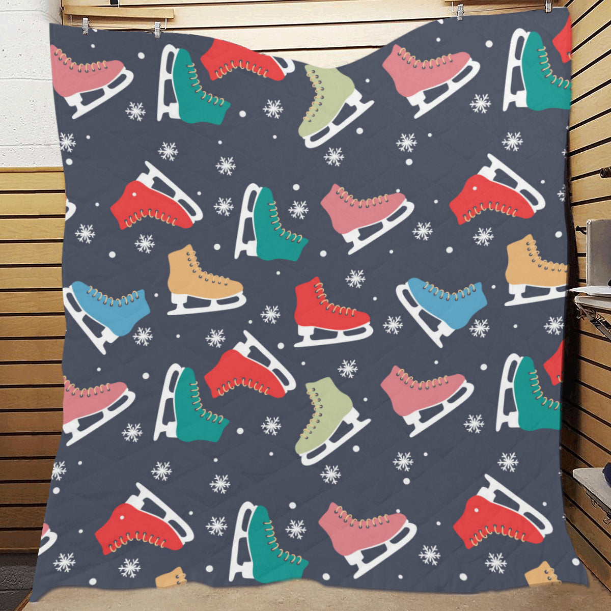 Ice Skate Pattern Print Design 04 Premium Quilt