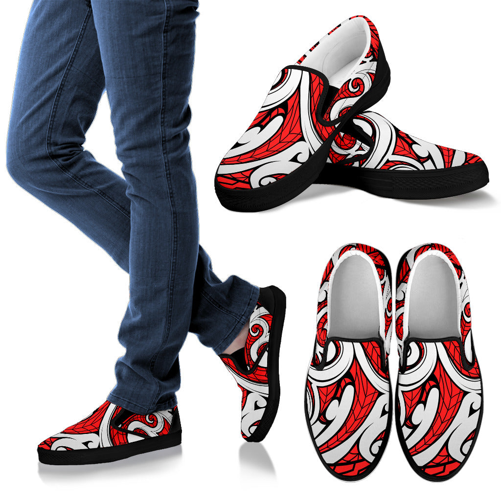 Maori Polynesian Themed Design Print Men Slip Ons Shoes