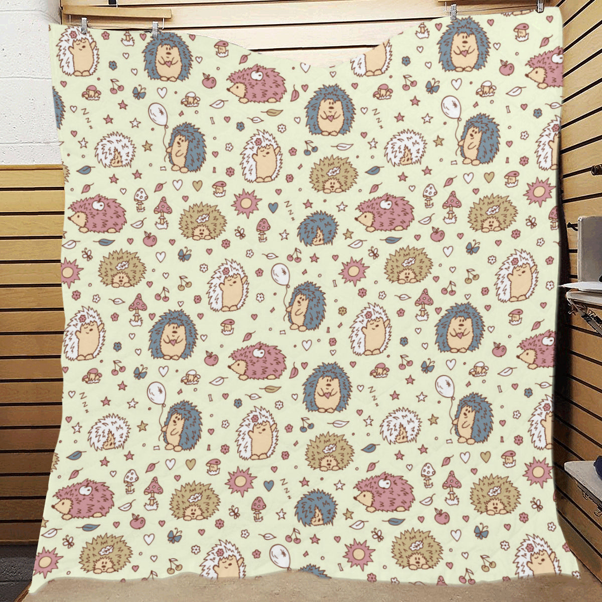 Hedgehog Cute Pattern Print Design 01 Premium Quilt