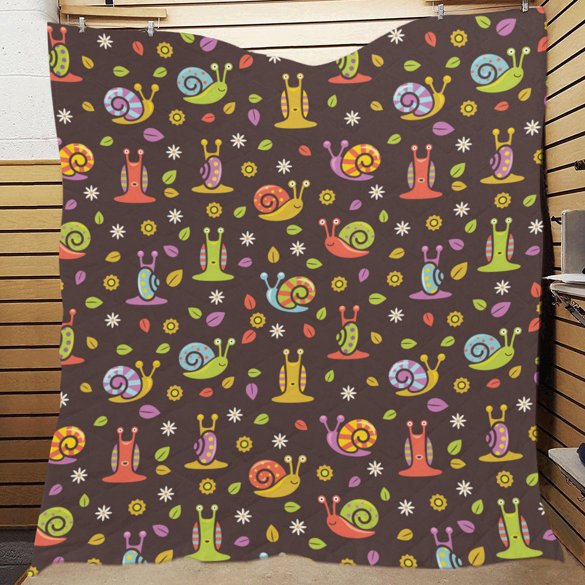 Snail Pattern Print Design 01 Premium Quilt