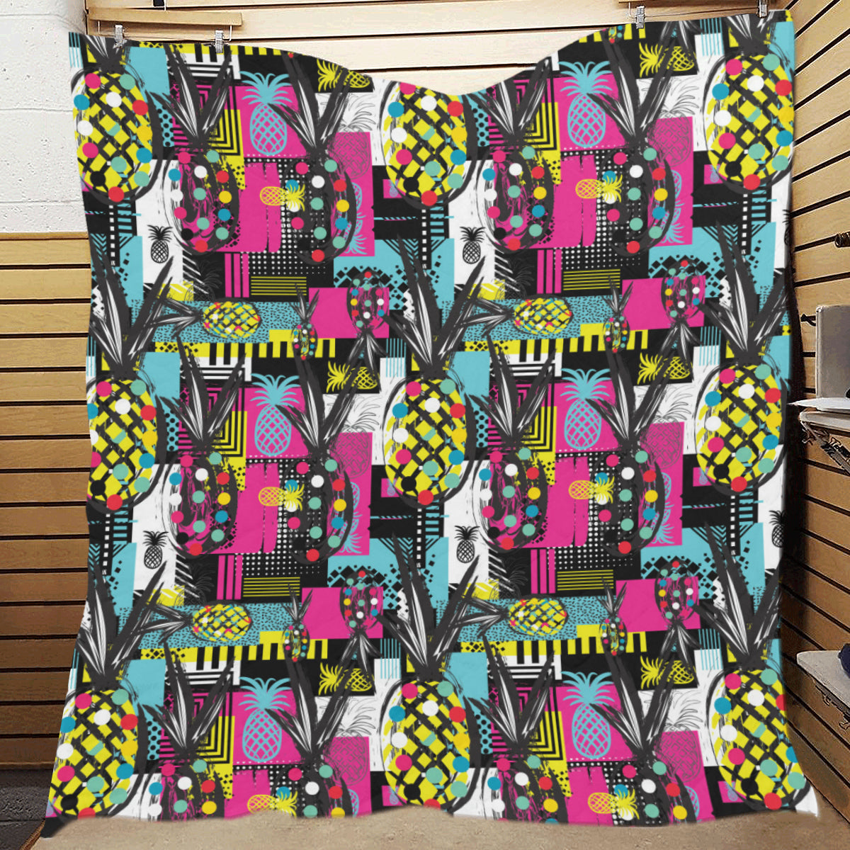Pop Art Pineapple Pattern Print Design A02 Premium Quilt