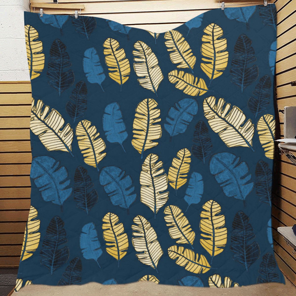 Banana Leaf Pattern Print Design BL09 Premium Quilt