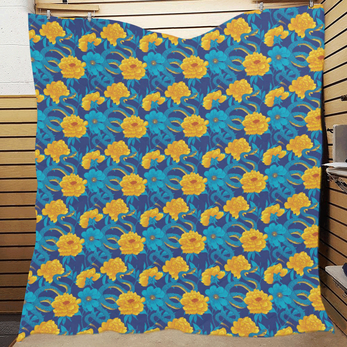 Boa Pattern Print Design 01 Premium Quilt
