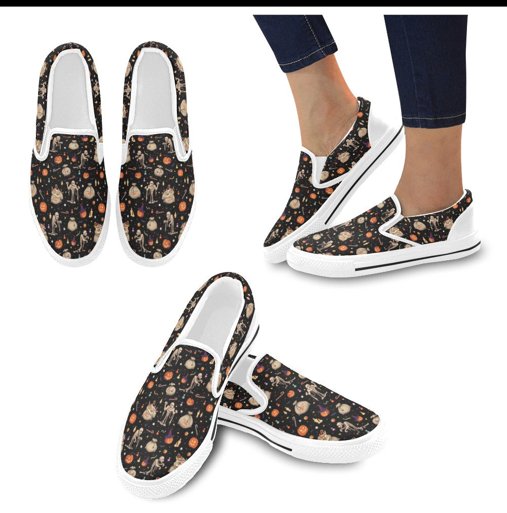 Mummy Halloween Print Design LKS303 White Slip Ons Canvas Women's Shoes