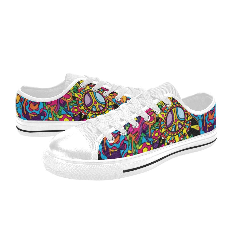 Trippy Print Design LKS304 Women's White Low Top Shoes