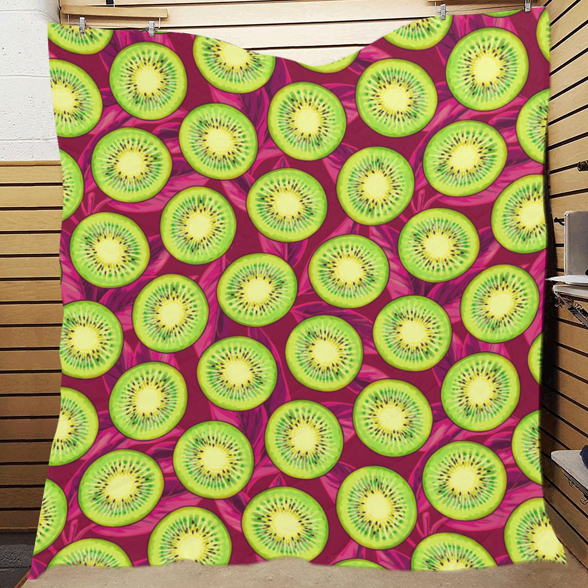 Kiwi Pattern Print Design KW05 Premium Quilt