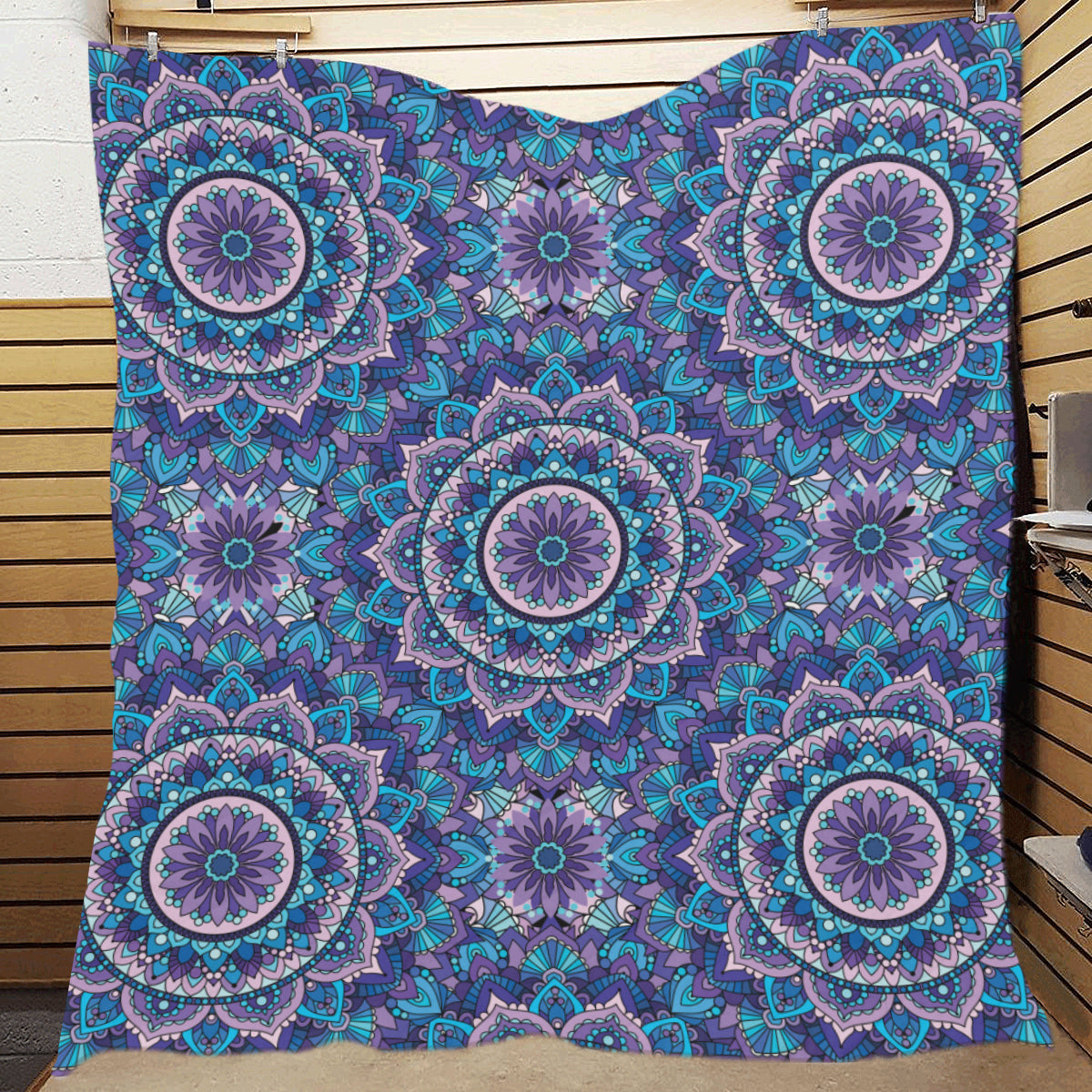 Mandala Pattern Print Design 04 Premium Quilt