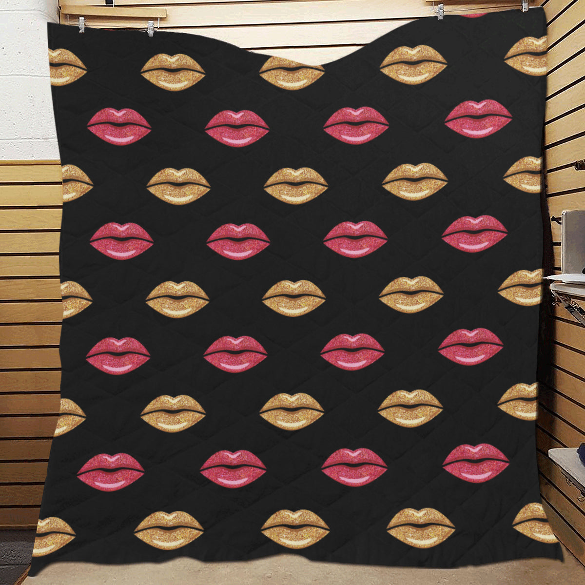 Lip Pattern Print Design 03 Premium Quilt