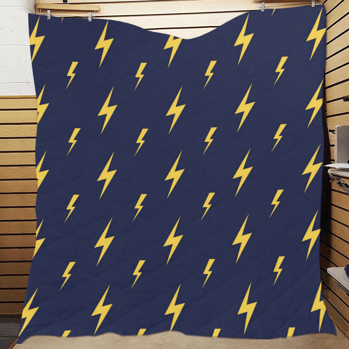 Lightning Thunder Pattern Print Design 03 Premium Quilt