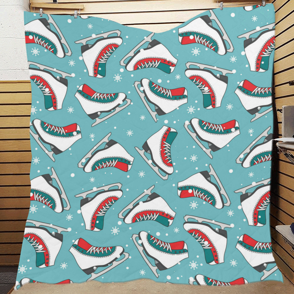 Ice Skate Pattern Print Design 03 Premium Quilt