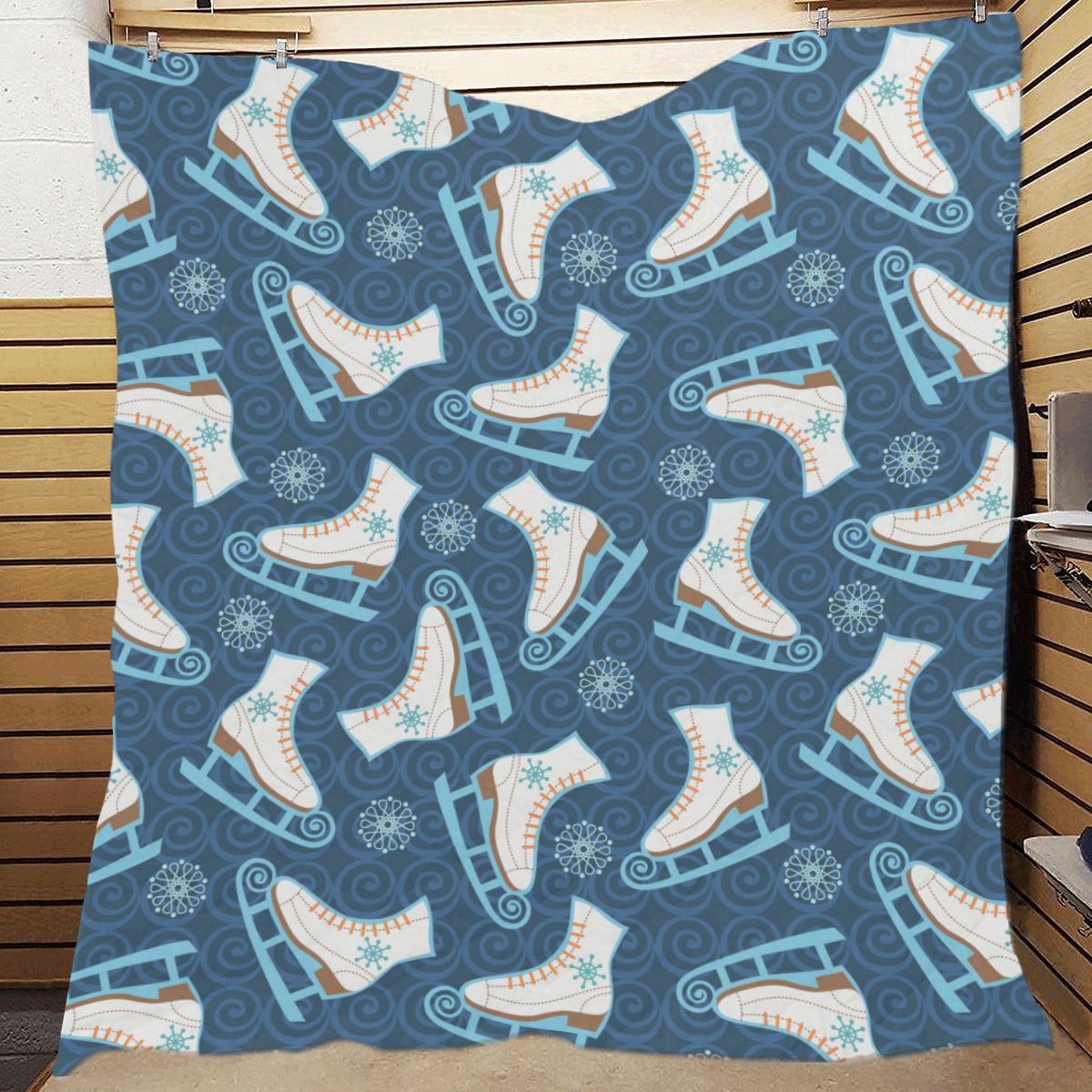 Ice Skate Pattern Print Design 01 Premium Quilt