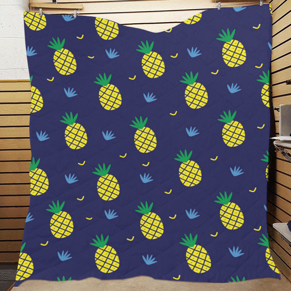 Pineapple Pattern Print Design A01 Premium Quilt