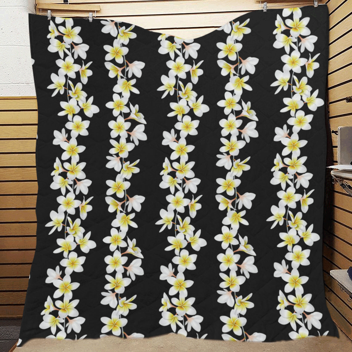White Plumeria Pattern Print Design PM08 Premium Quilt