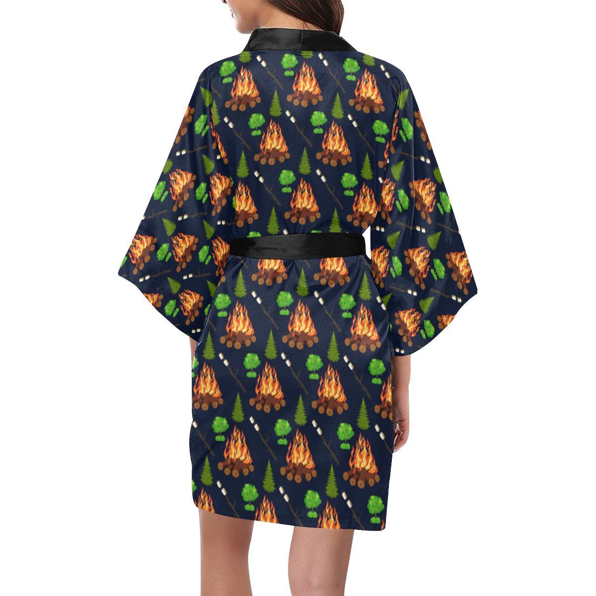 Camfire marshmallow Camping Design Print Women Short Kimono Robe