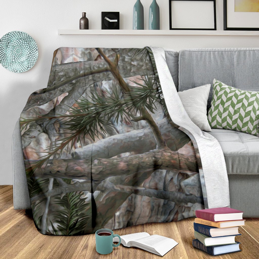 Camo Realistic Tree Forest Pattern Fleece Blanket
