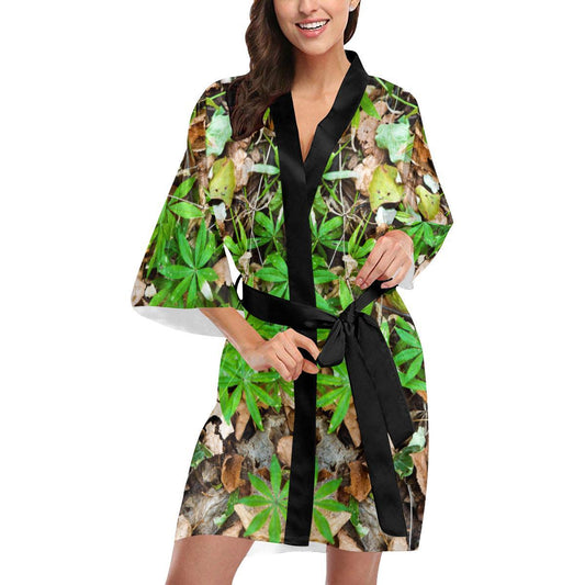Camouflage Realistic Tree Fresh Print Women Short Kimono Robe