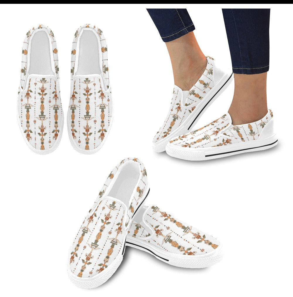 Totem Print Design LKS302 White Slip Ons Canvas Women's Shoes