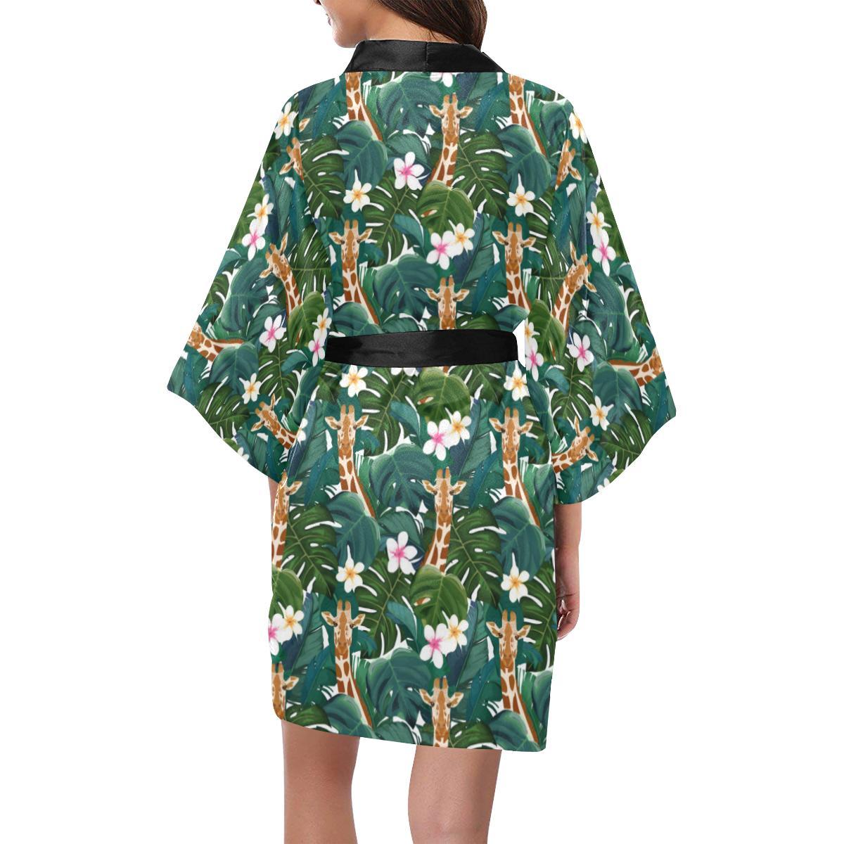 Giraffe Jungle Design Print Women Short Kimono Robe