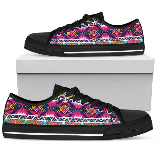 Indian Navajo Color Themed Design Print Women Low Top Shoes