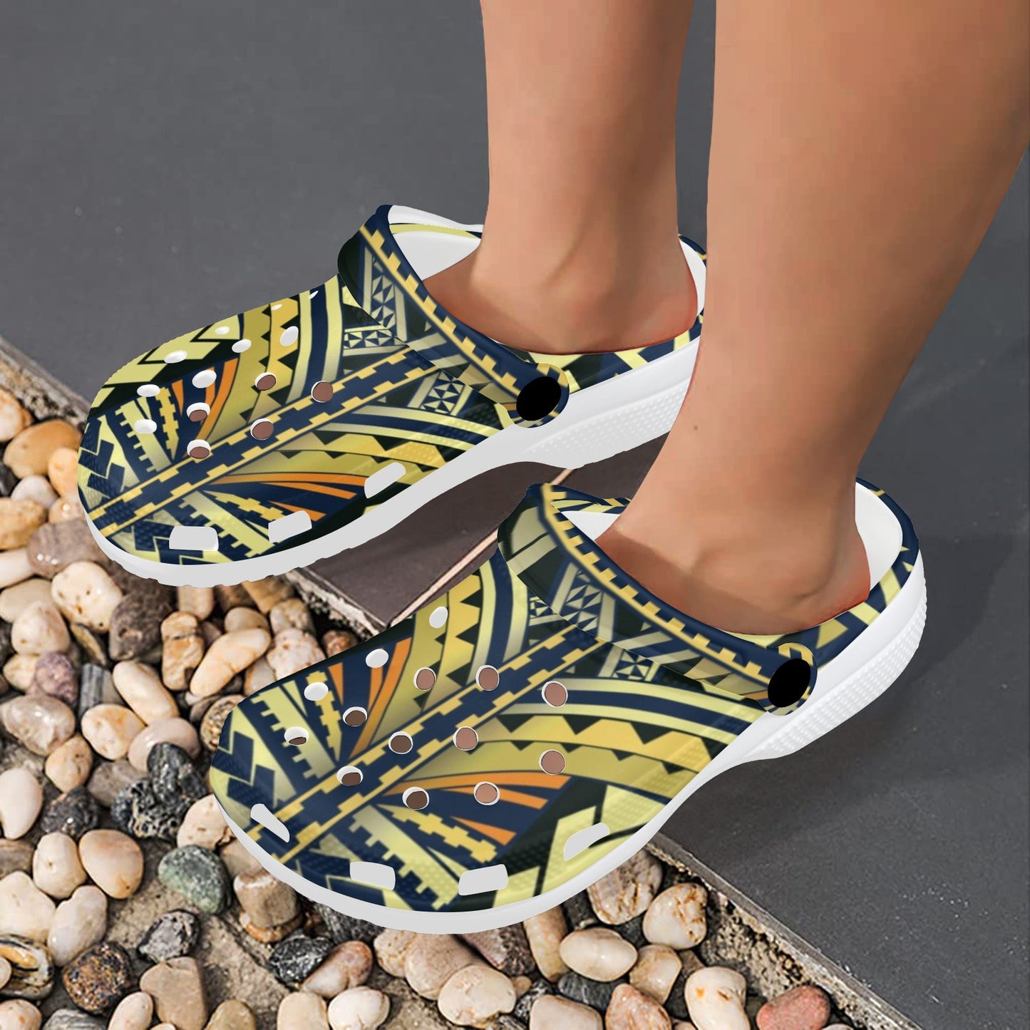 Polynesian Tattoo Print Unisex Clogs Shoes