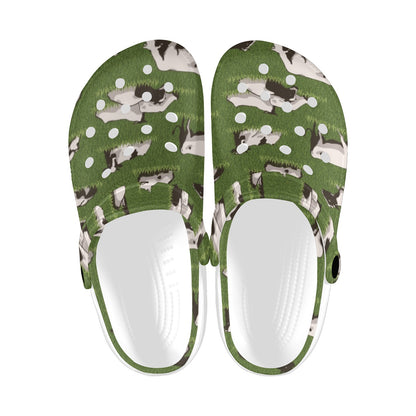 Cow on Grass Print Pattern Unisex Clogs Shoes