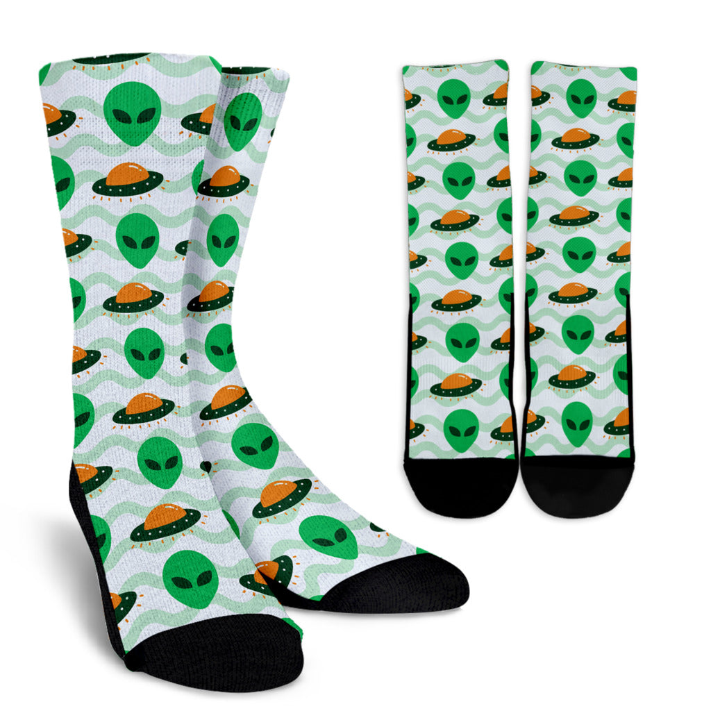 Alien UFO Pattern Print Design 04 Crew Socks