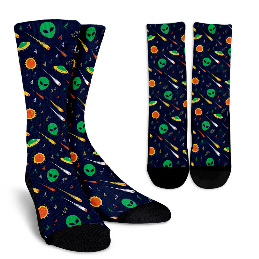 Alien UFO Pattern Print Design 05 Crew Socks