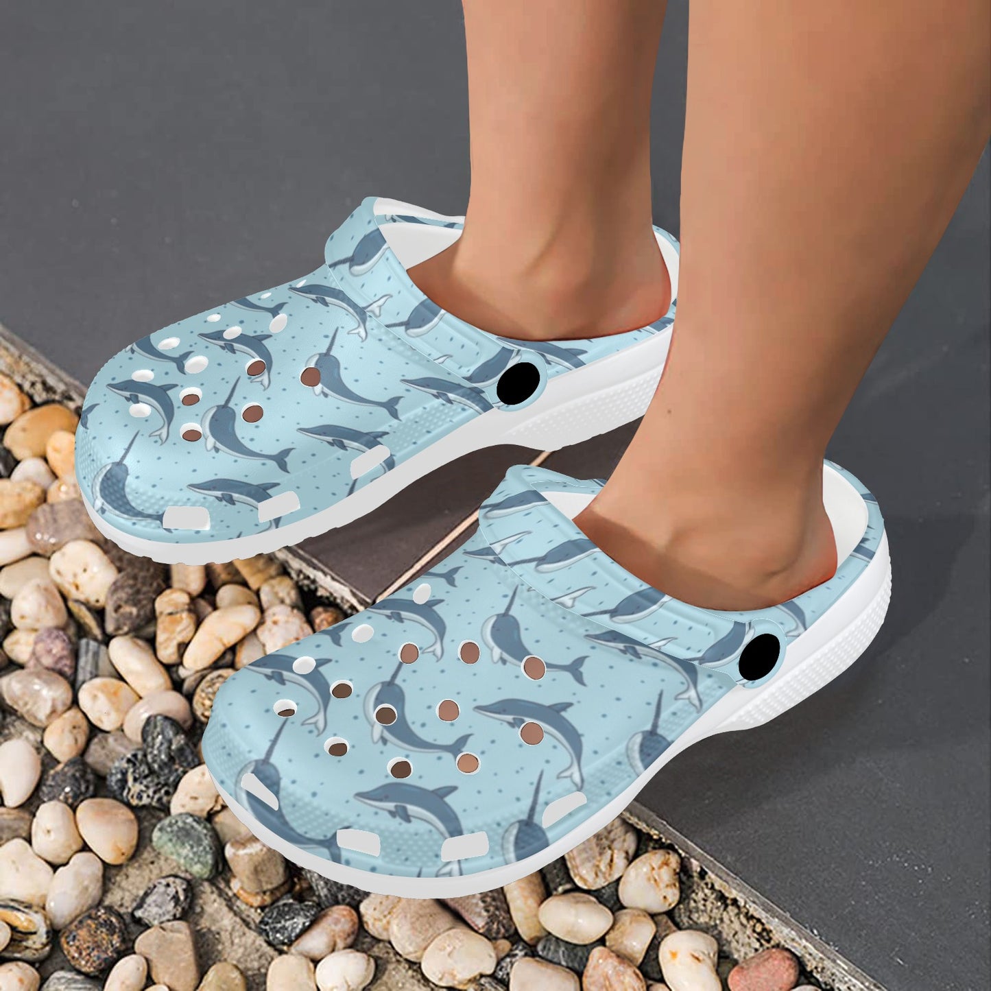 Narwhal Dolphin Print Unisex Clogs Shoes
