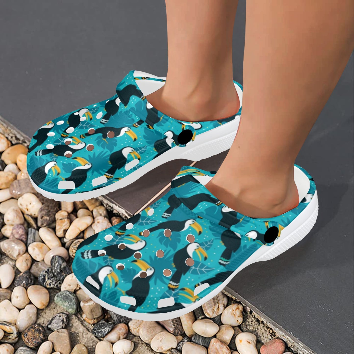 Toucan Parrot Pattern Print Unisex Clogs Shoes