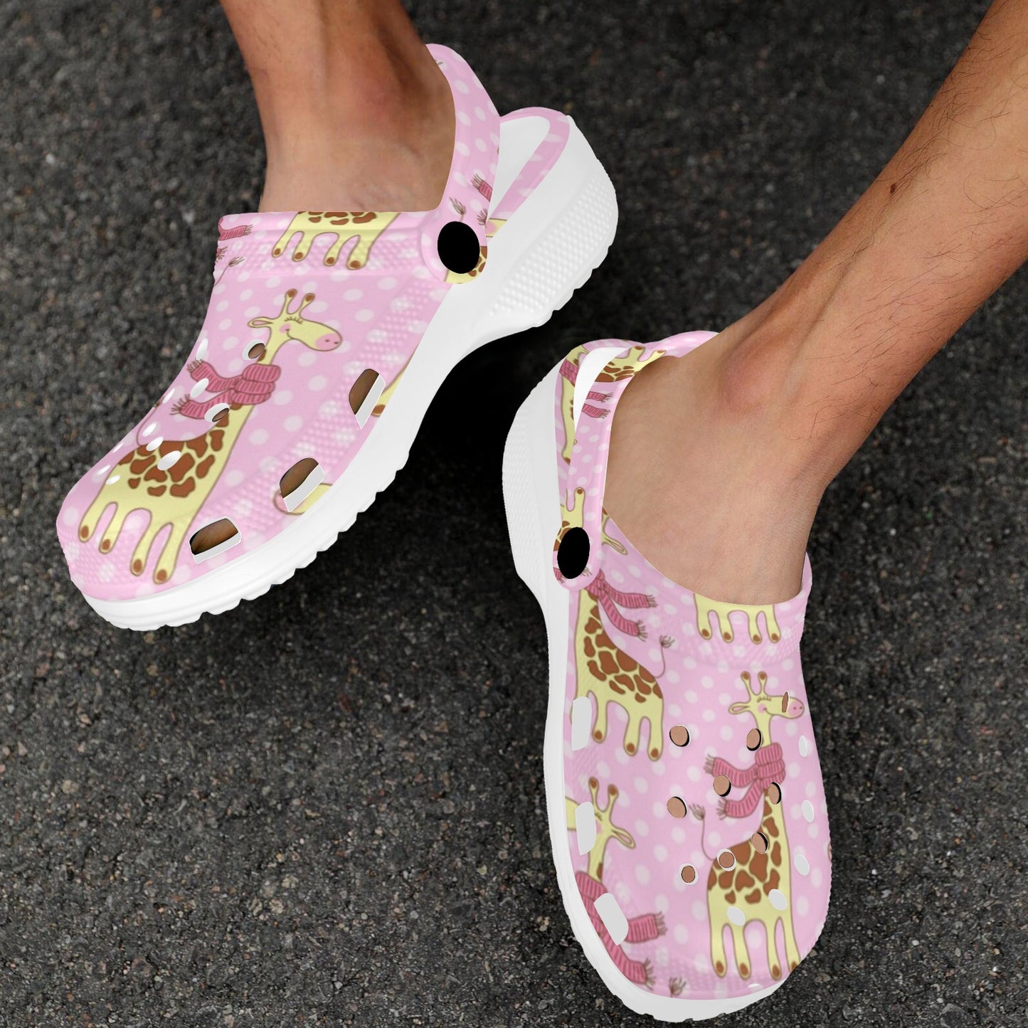 Giraffe Cute Pink Polka Dot Print Unisex Clogs Shoes