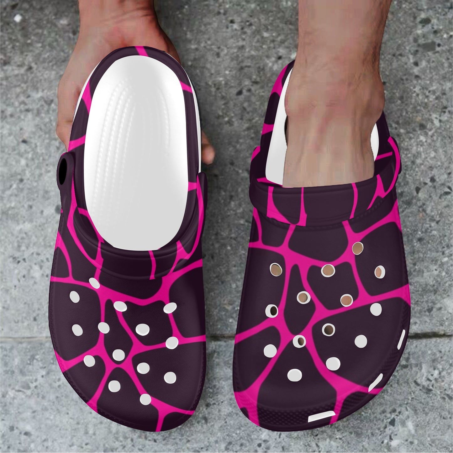Giraffe Pink Background Texture Print Unisex Clogs Shoes