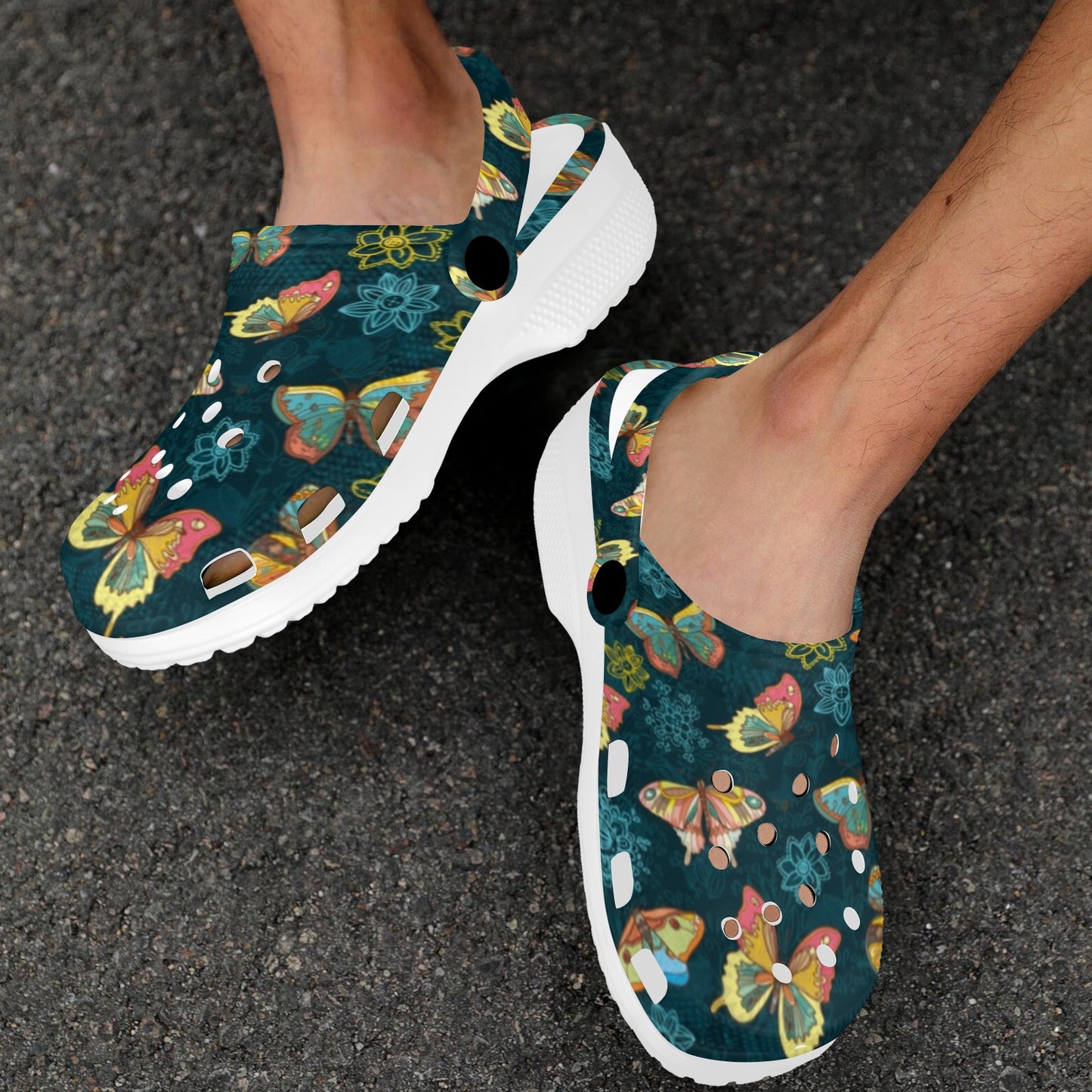 Butterfly Hand Draw Print Pattern Unisex Clogs Shoes