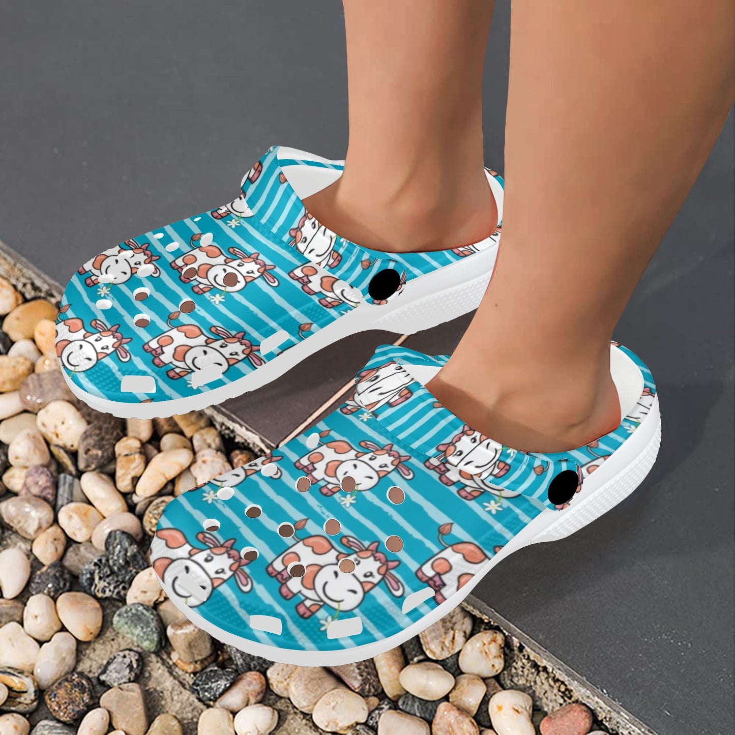 Cow Cute Print Pattern Unisex Clogs Shoes