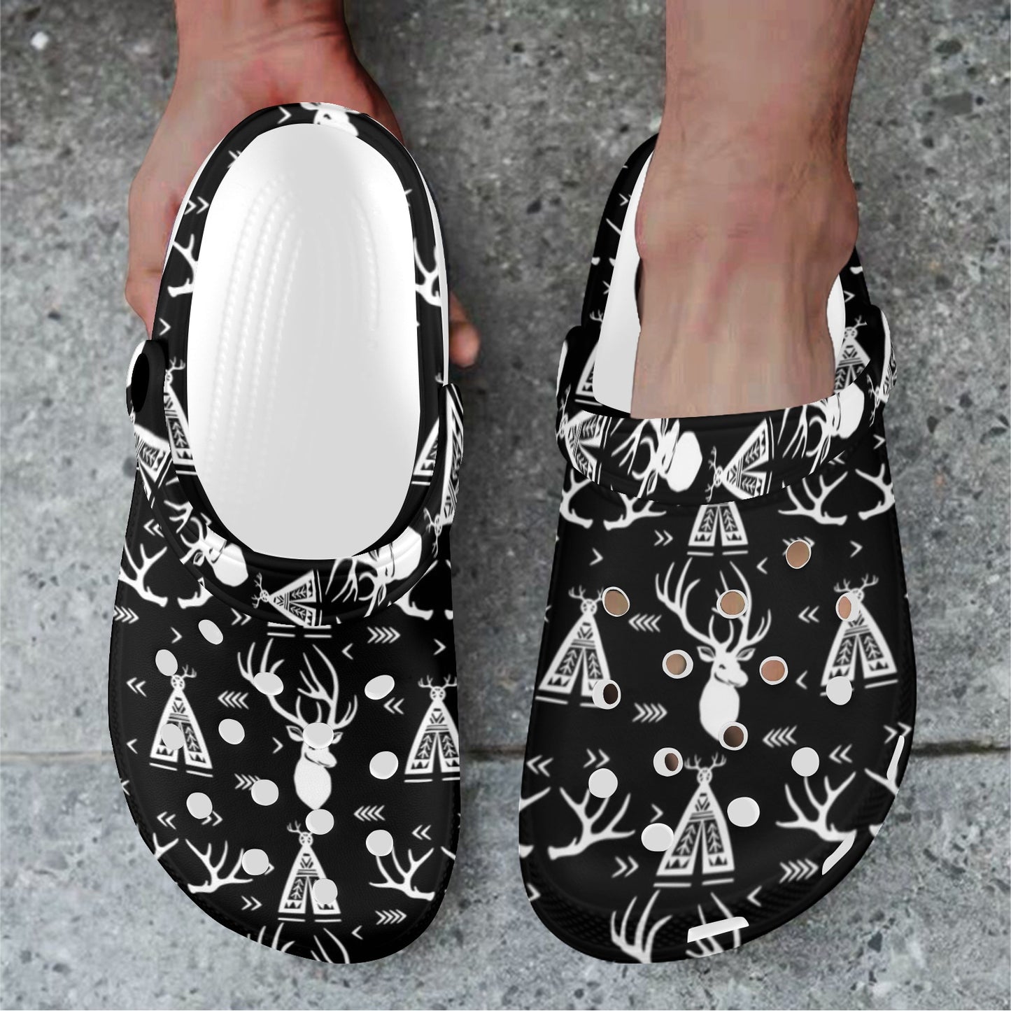 Deer Native Indian Print Pattern Unisex Clogs Shoes