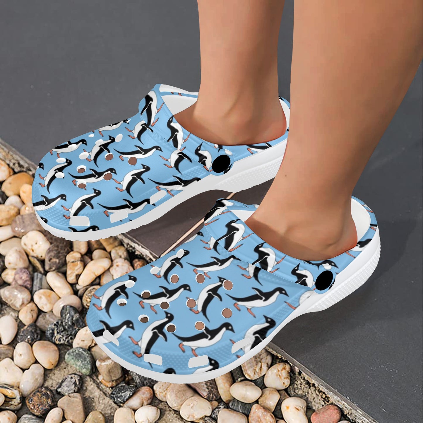 Penguin Dance Pattern Unisex Clogs Shoes