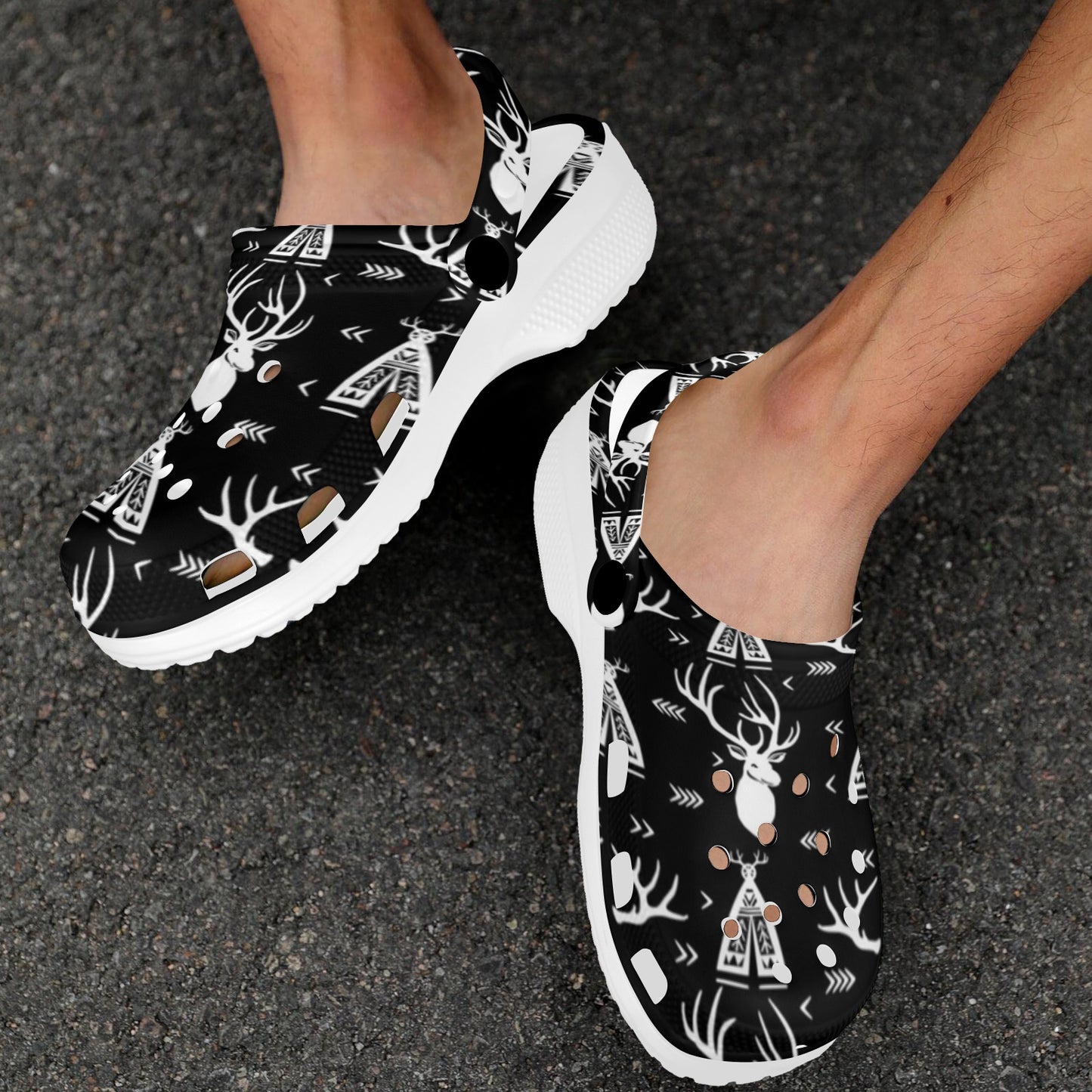 Deer Native Indian Print Pattern Unisex Clogs Shoes