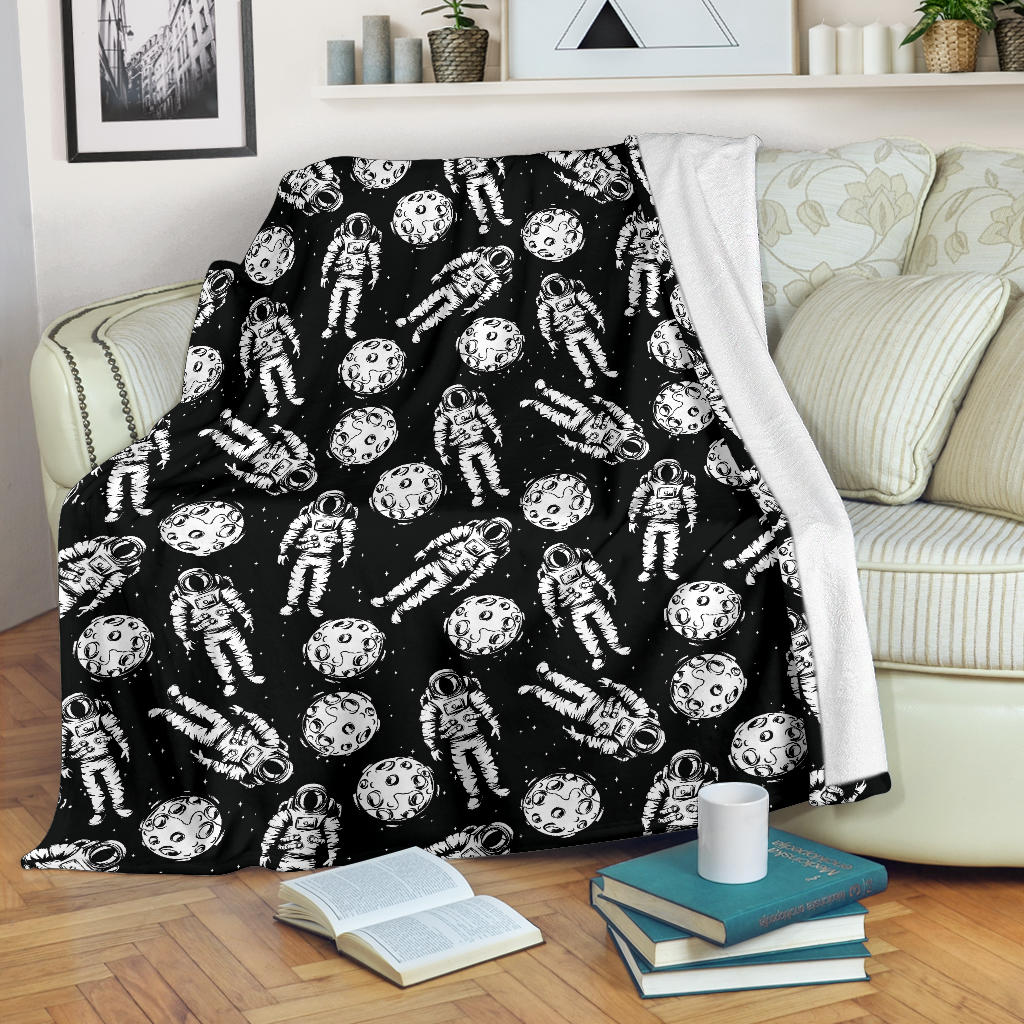 Astronaut Pattern Print Design 03 Premium Blanket
