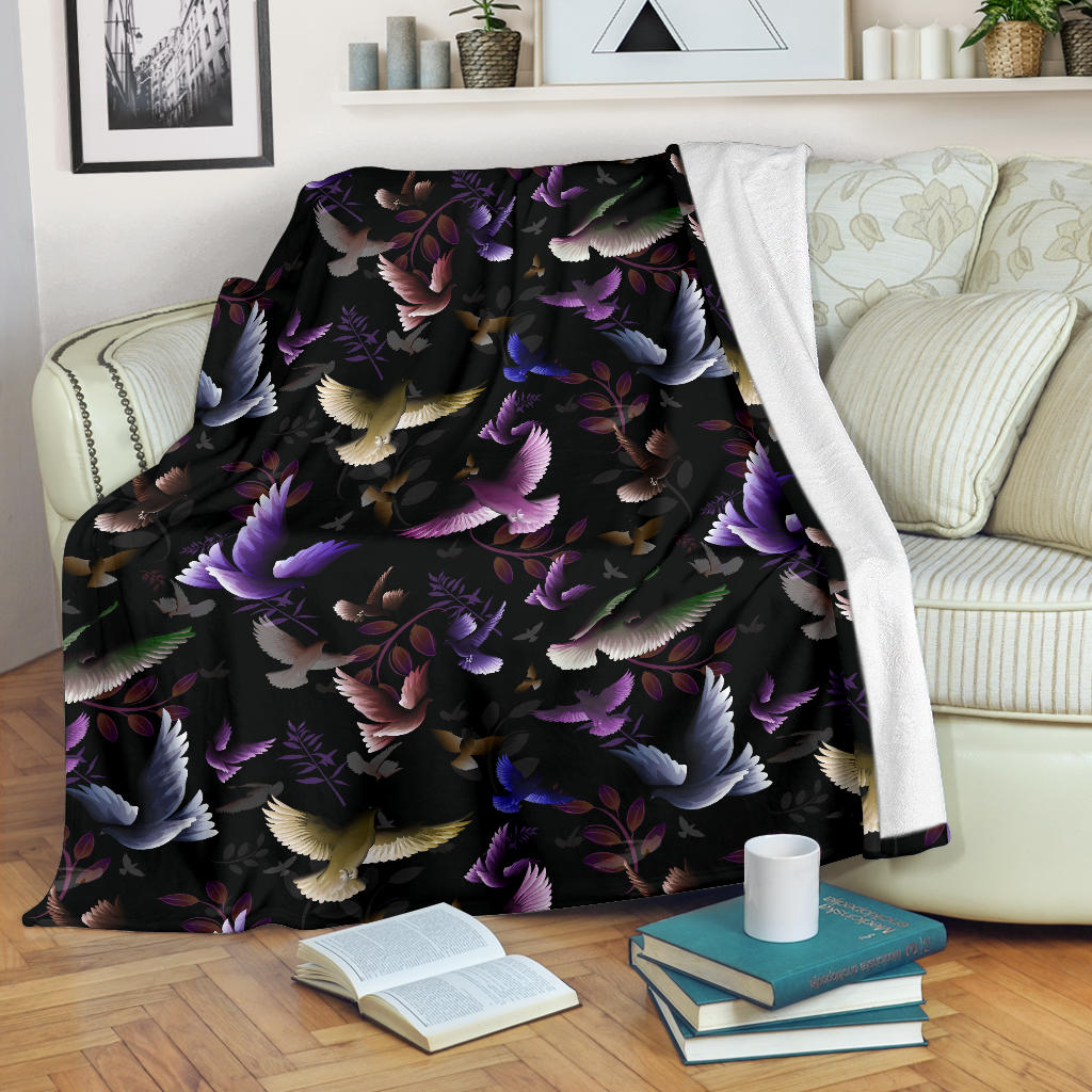 Pigeon Pattern Print Design 01 Premium Blanket