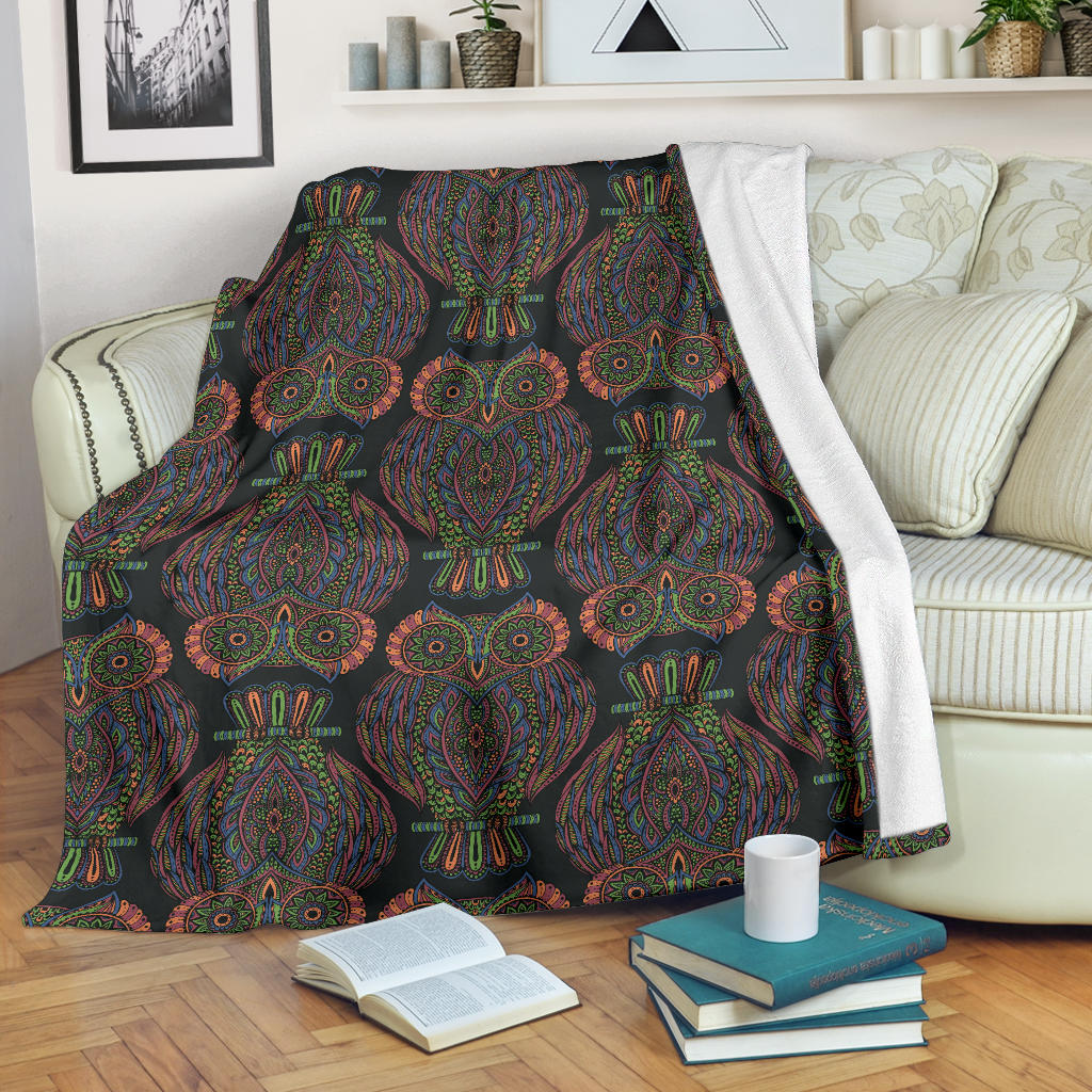 Owl Pattern Print Design A05 Premium Blanket