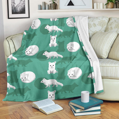 Arctic Fox Pattern Print Design Premium Blanket