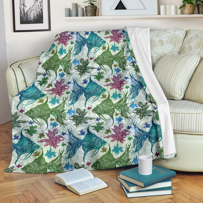 Angelfish Tribal Pattern Print Design 01 Premium Blanket