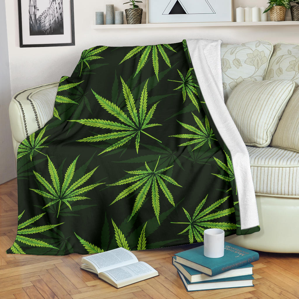 Pot Leaf Pattern Print Design A03 Premium Blanket