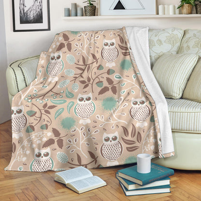Owl Pattern Print Design A02 Premium Blanket