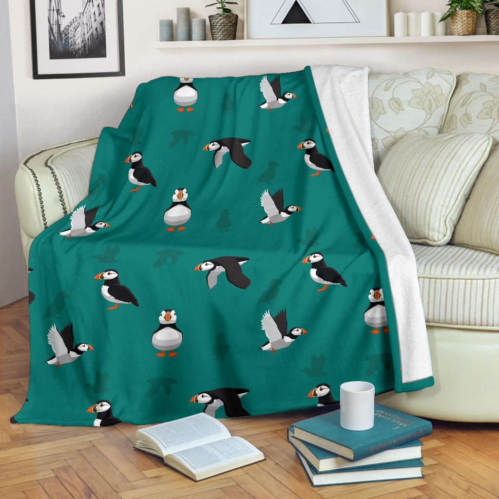 Puffin Pattern Print Design A02 Premium Blanket