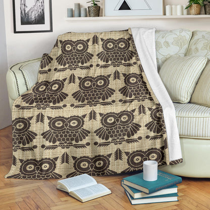Owl Pattern Print Design A01 Premium Blanket
