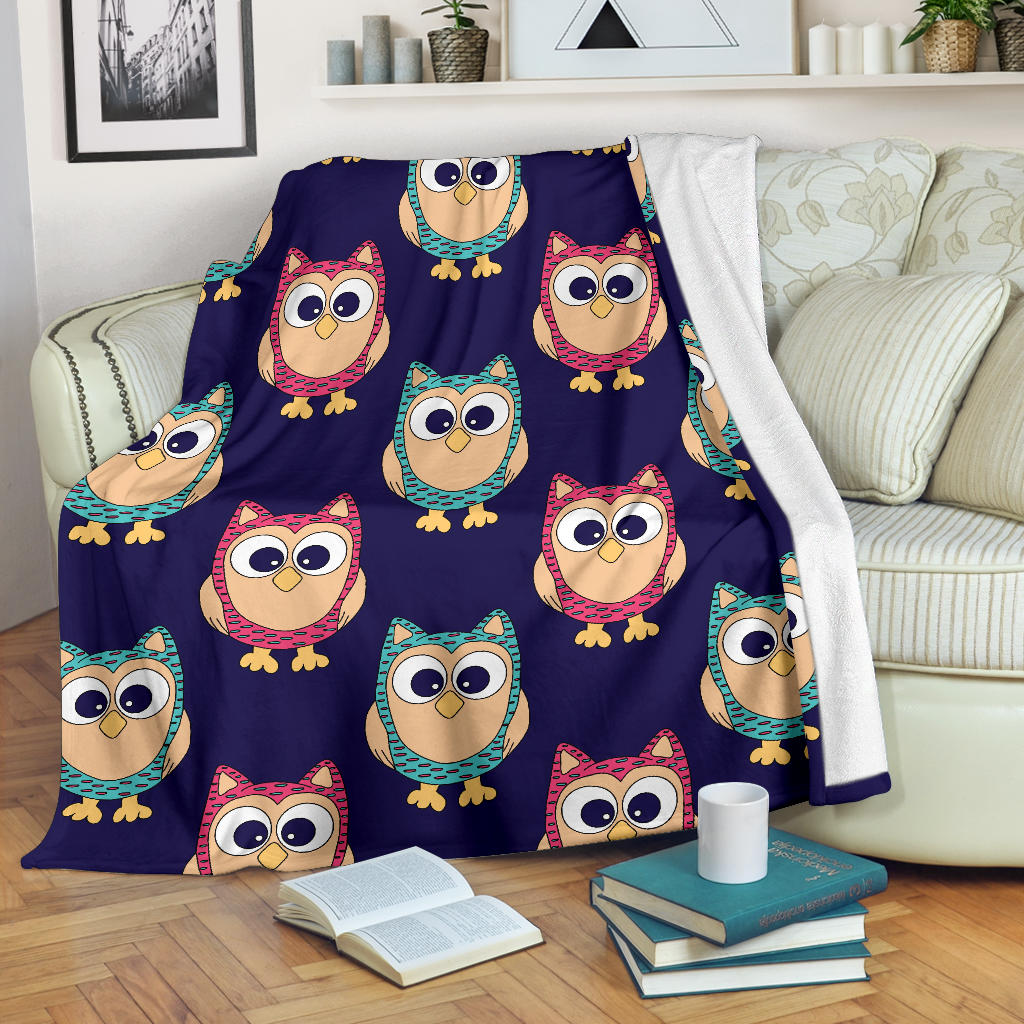Owl Pattern Print Design A06 Premium Blanket