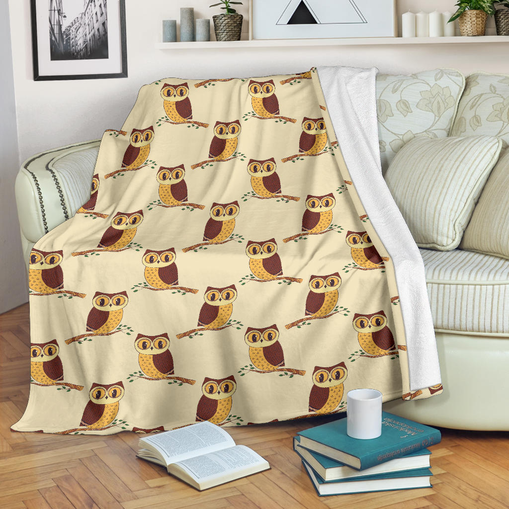 Owl Pattern Print Design A07 Premium Blanket